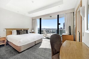 Apartment, 2 Bedrooms, Connecting Rooms | 2 bedrooms, iron/ironing board, free WiFi, bed sheets