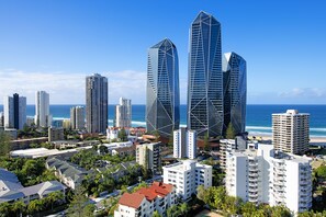 Studio | City view - Gold Tower Private 17th Level Suite with Ocean Views (Surfers Paradise)