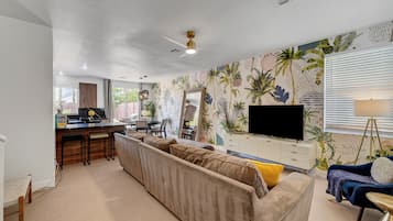 Smart TV, fireplace, offices