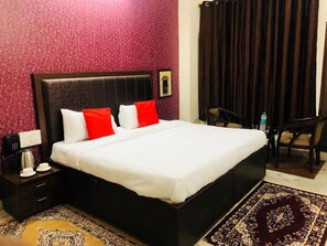 Room - White Villa (Chandigarh)