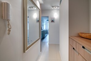 Classic Apartment | Living area | Flat-screen TV - Dom & House - Apartments Haffnera Sopot (Sopot)