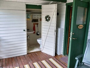 Shower, towels