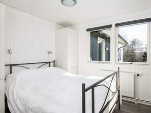 5 bedrooms - 10 Person Holiday Home in Ebeltoft (Ebeltoft)