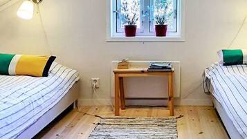 1 bedroom, individually furnished