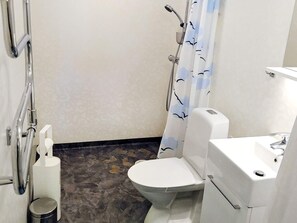 Bathroom - 6 Person Holiday Home in Gnarp (Gnarp)
