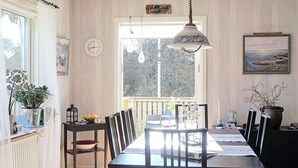 Dining - Holiday Home in Kyrkesund (Kyrkesund)
