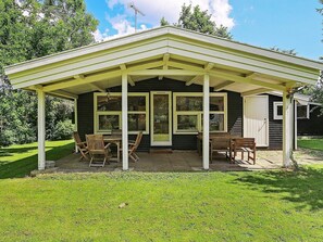 Exterior - 6 Person Holiday Home in Jægerspris (Jægerspris)