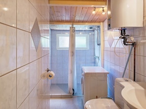 Bathroom - 6 Person Holiday Home in Jægerspris (Jægerspris)