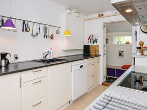 House | Private kitchen | Highchair - 5 Person Holiday Home in Ebeltoft (Ebeltoft)
