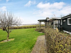 House | Water view