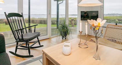 6 Person Holiday Home in Roslev