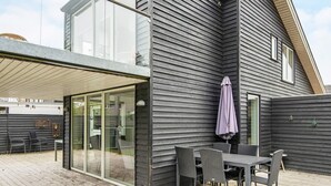 House | Property amenity - Holiday Home in Hemmet (Hemmet)