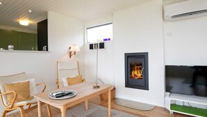 Living room - 6 Person Holiday Home in Spøttrup (Spøttrup)
