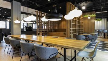 Bar (in der Unterkunft)