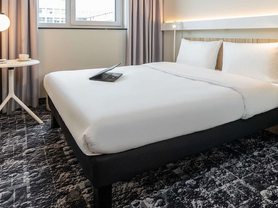 Lydisolert, wi-fi (inkludert) og sengetøy