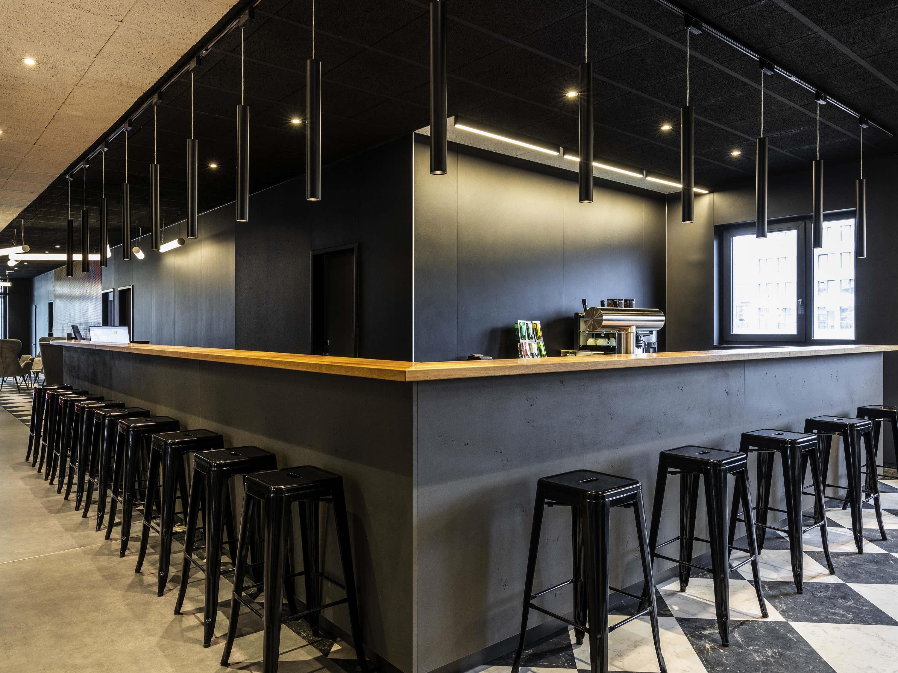 Bar (en el alojamiento)