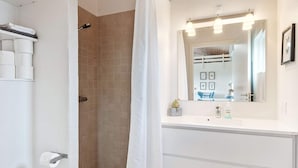 Bathroom - Holiday Home in Højslev (Hojslev)