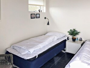 1 bedroom, cribs/infant beds - Holiday Home in Højslev (Hojslev)