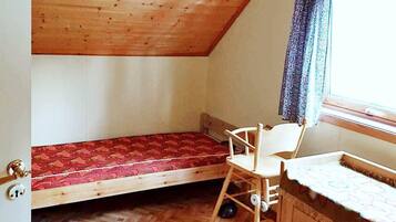 3 bedrooms, individually furnished