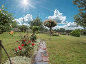 Property grounds - Family Home with Garden Near Mont St Michel - 3BR, 2BA, WiFi, Baby Gear, Linens Included (Céaux)