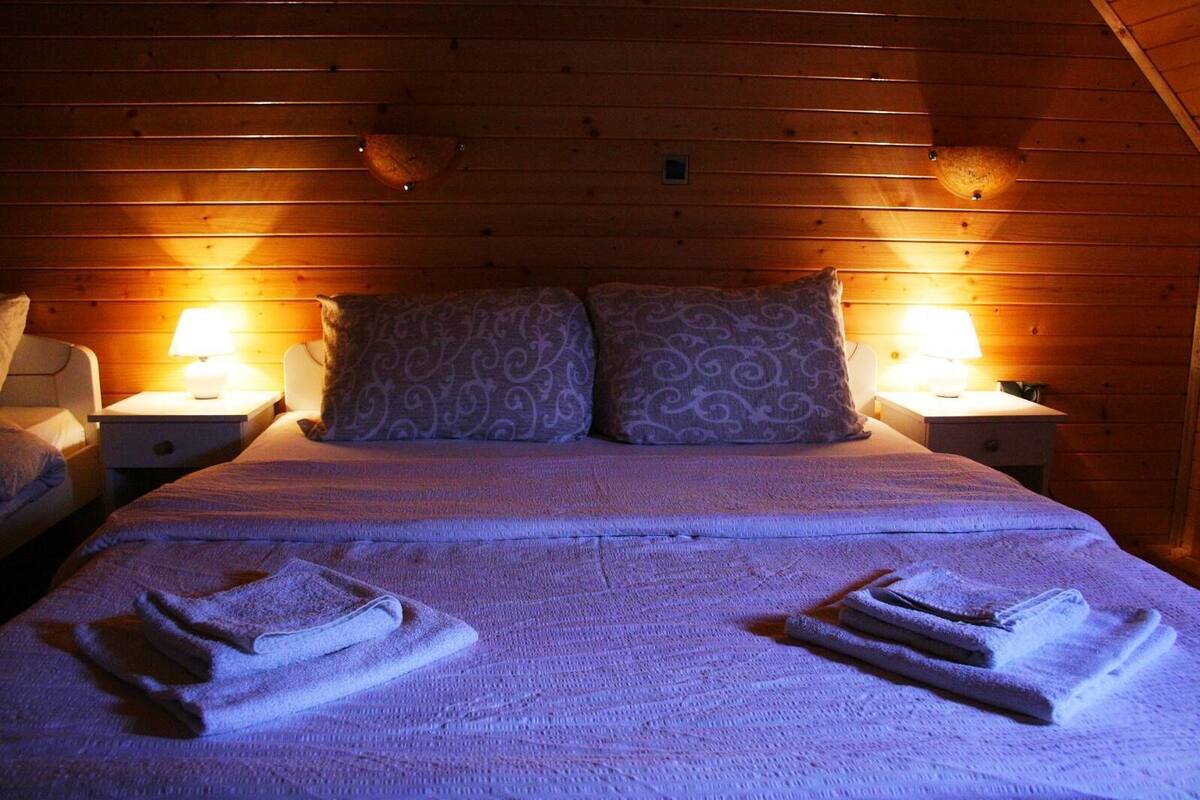 Comfort Triple Room