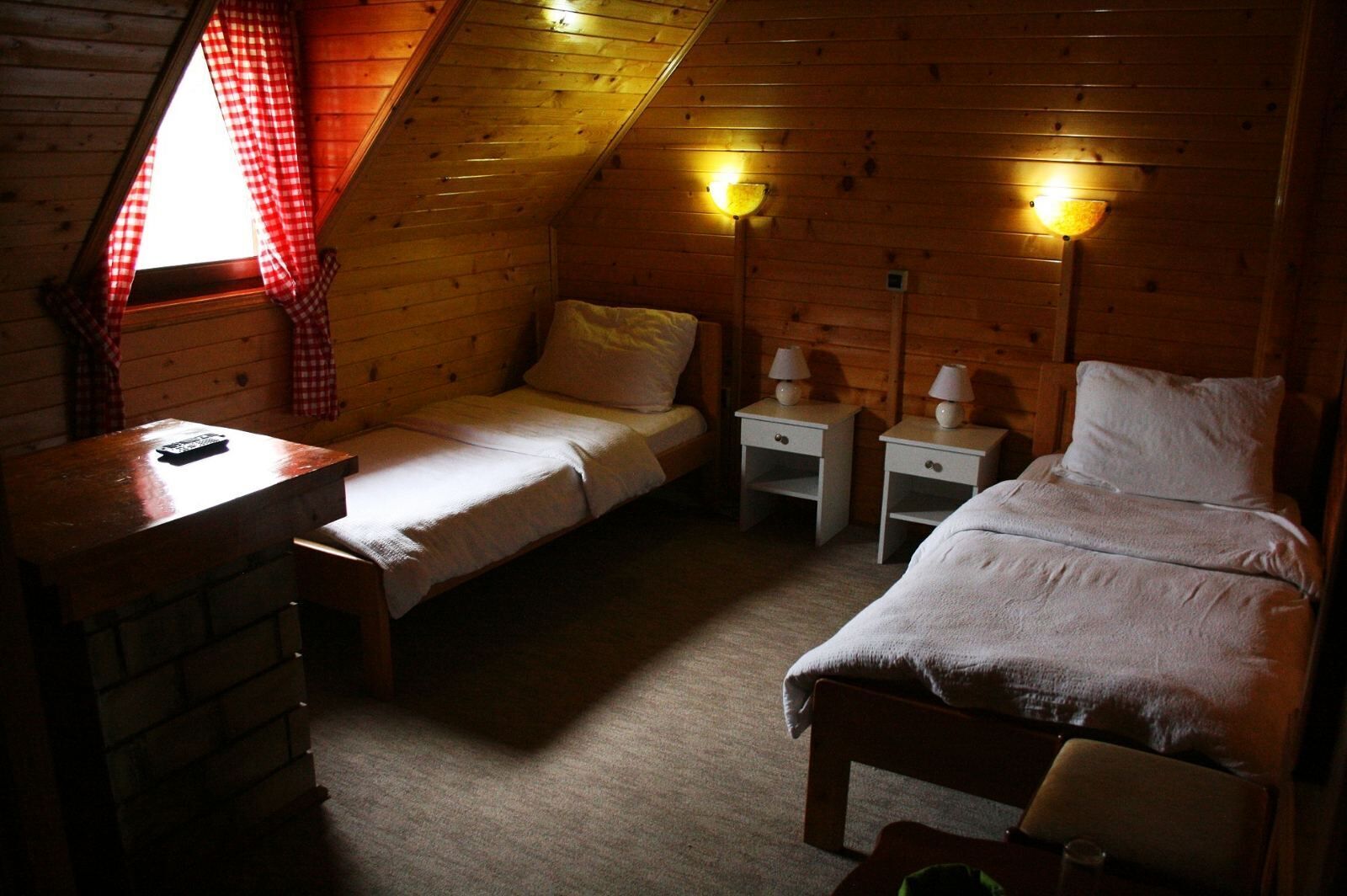 Desk, free WiFi, bed sheets