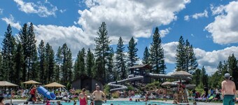Cozy Updated Sunriver Cabin, 6 SHARC Passes, Floor to Ceiling Windows, Golf, Swim, Ski, and Explore