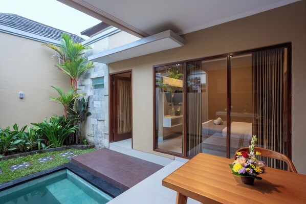 One Bedroom Pool Villa | Living area | LED TV - Karana Villa Bali (Denpasar)