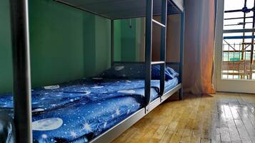 Free WiFi, wheelchair access