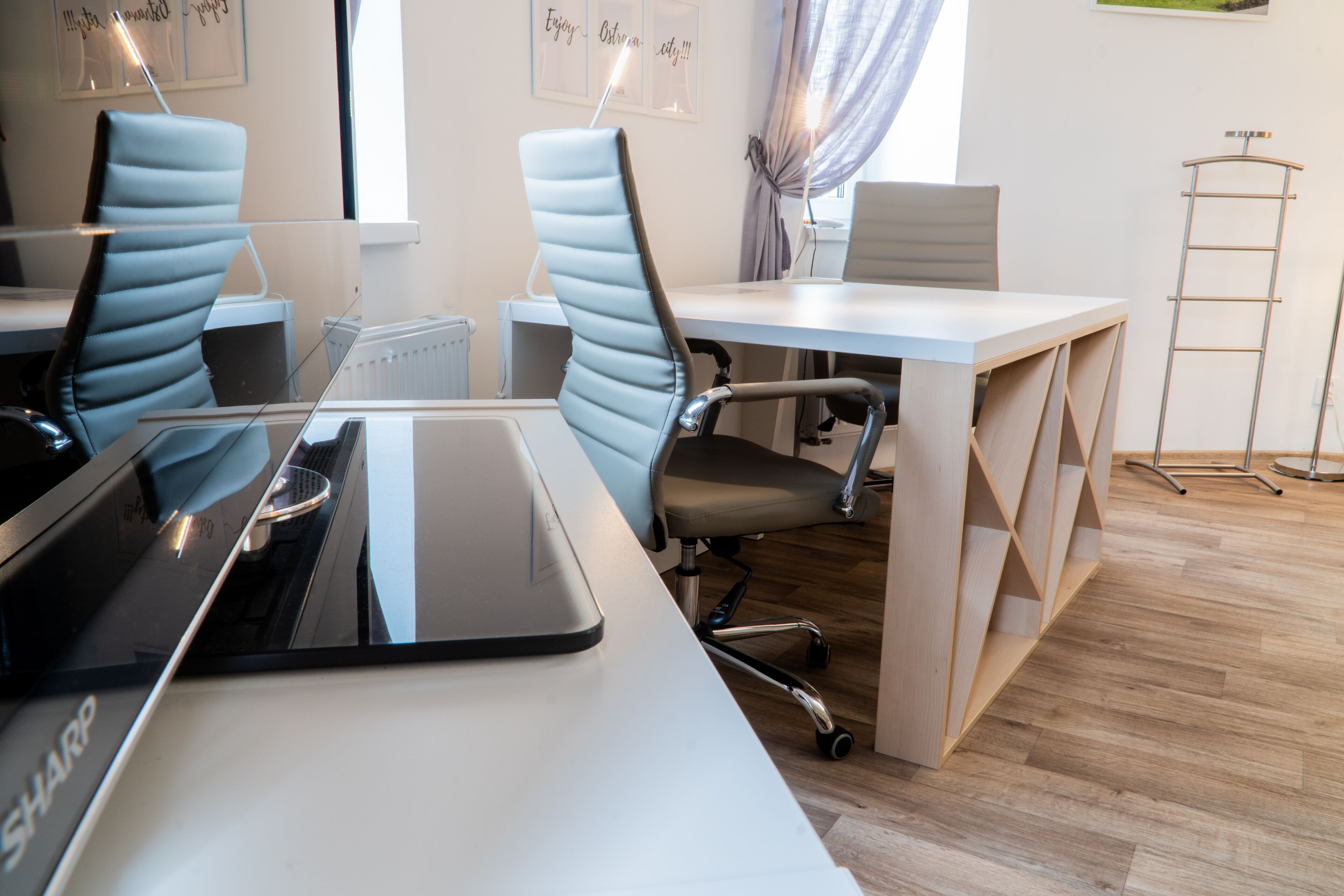 studio | desk, laptop workspace, soundproofing, free wifi