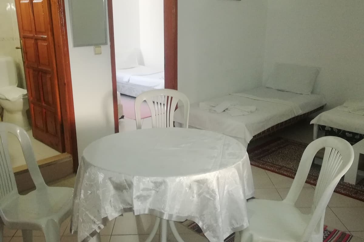 Appartement, 1 chambre | Coin séjour
