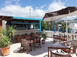 Breakfast, lunch, dinner served; Turkish cuisine 