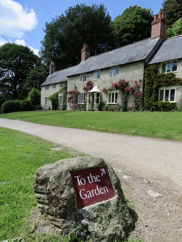 Charming Cottage in idyllic location on Stourhead Estate