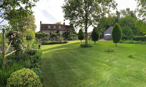 Two luxurious cottages to rent ideal for group of friends or family