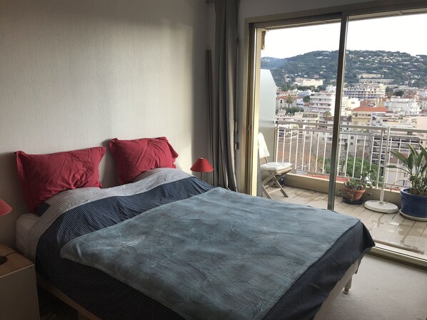 1 bedroom, iron/ironing board, WiFi