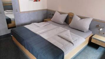 Free WiFi, bed sheets