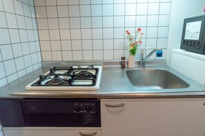 아파트, 침실 1 개 | 전용 주방 | 냉장고, 전자레인지, 쿡탑, 전기 주전자