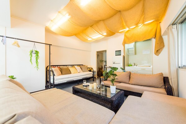 Apartment, 1 Bedroom | Living area