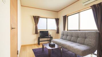 House, 2 Bedrooms | Living area | TV