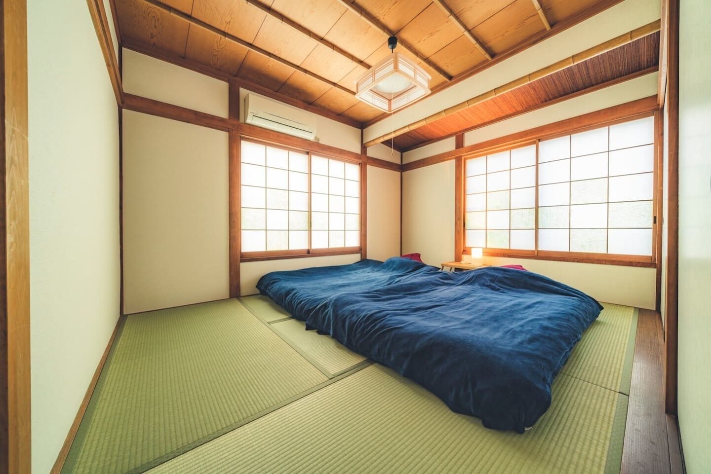 House, 2 Bedrooms | Iron/ironing board, bed sheets