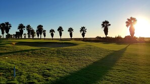 Golf - Magnific Studio with a cozy garden, 5 minutes to the beach (Albufeira)