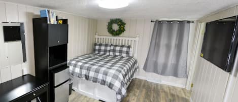 1 habitación, wifi y ropa de cama