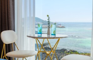 Deluxe-Doppelzimmer | Strand-/Meerblick
