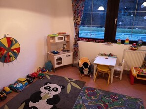 Children’s play area – indoor