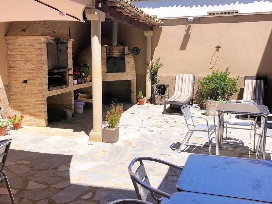 Kawasan BBQ/berkelah