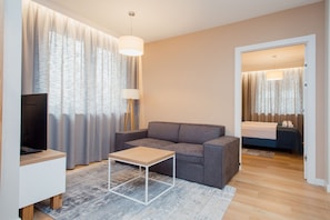 Exclusive Apartment (5) | Living area