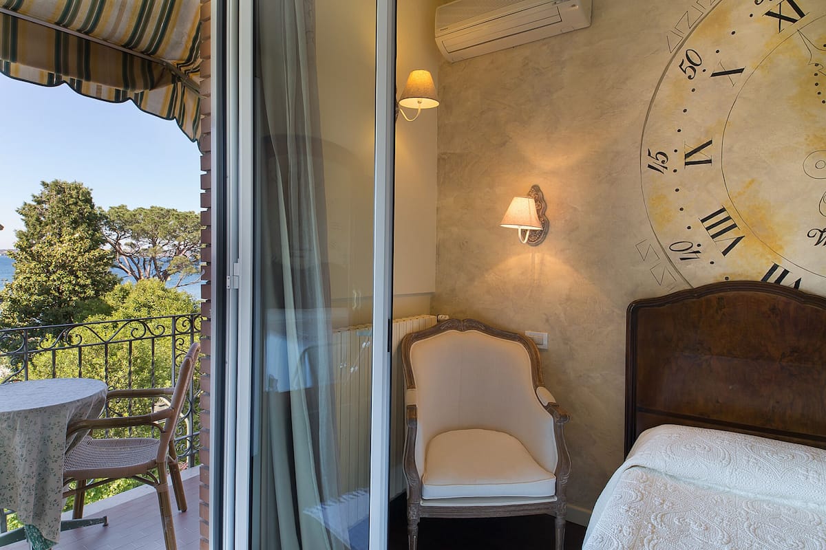 comfort double or twin room, balcony | room amenity