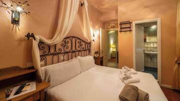 Basic Connecting Room without Balcony | Down comforters, in-room safe, desk, soundproofing