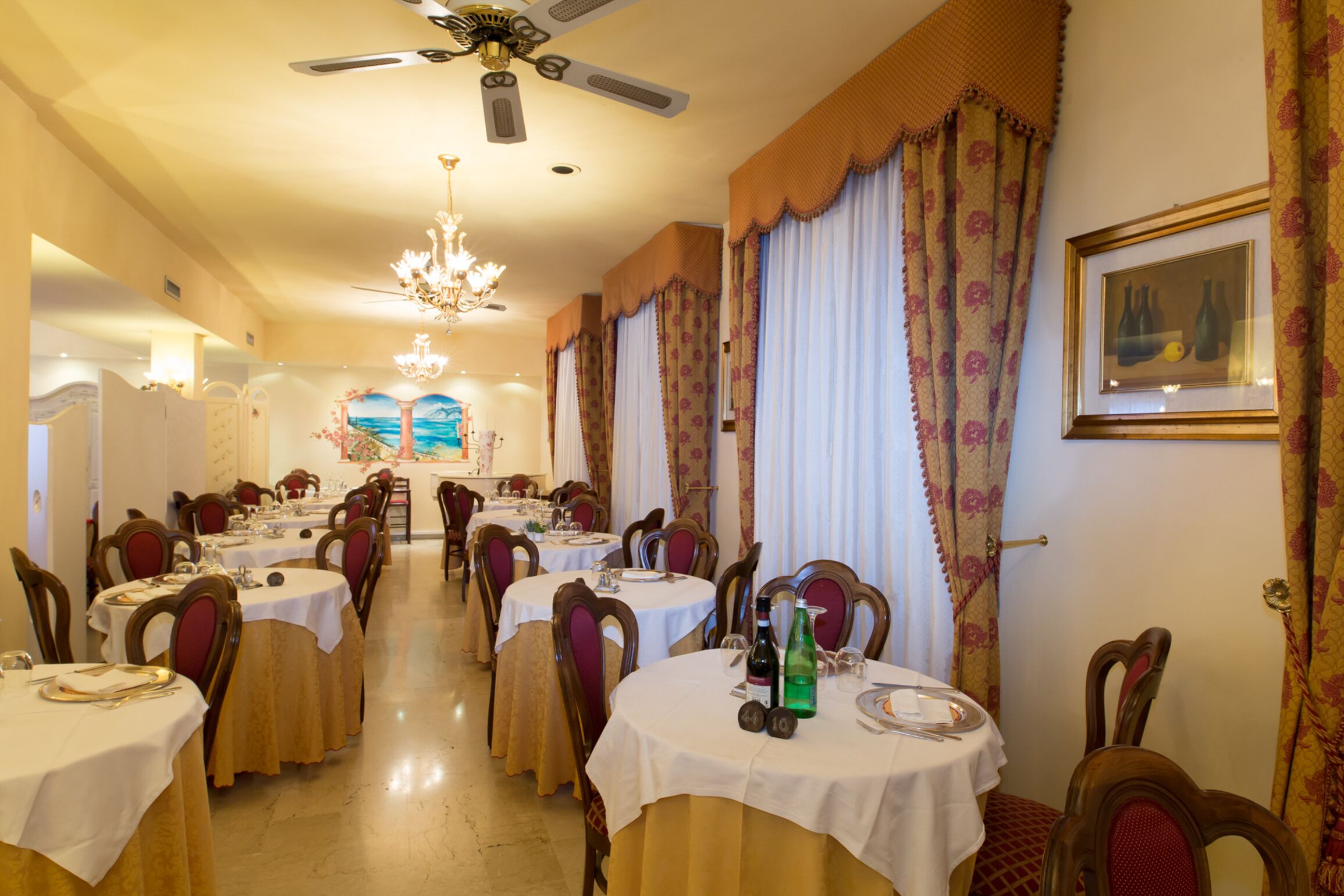 daily cooked-to-order breakfast (eur 15 per person)