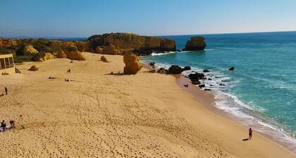 OURASOL 2 Bedroom Apartment in Santa Eulalia, Albufeira Centre